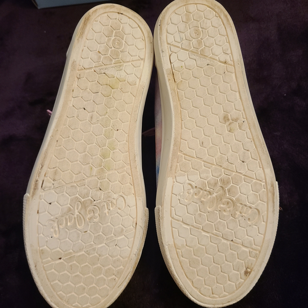 Cat & Jack Tie-dye Sneakers - Picture 9 of 10